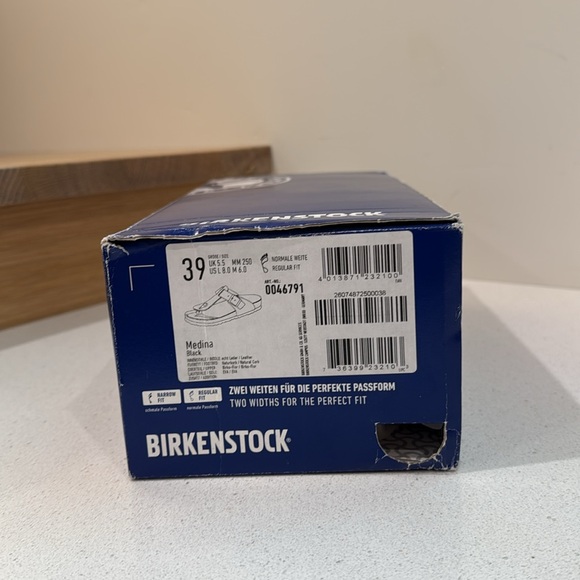 Birkenstock Medina Sandal in Black 39R - Picture 11 of 11
